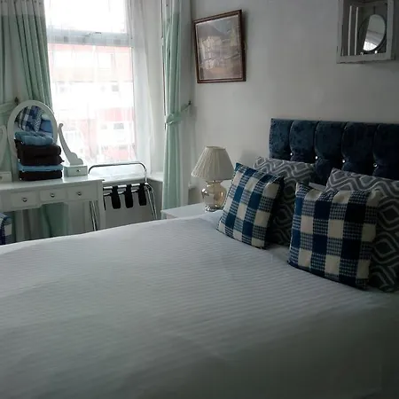 Pensionat The Douglas 3*