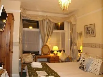 Guest house The Douglas Scarborough