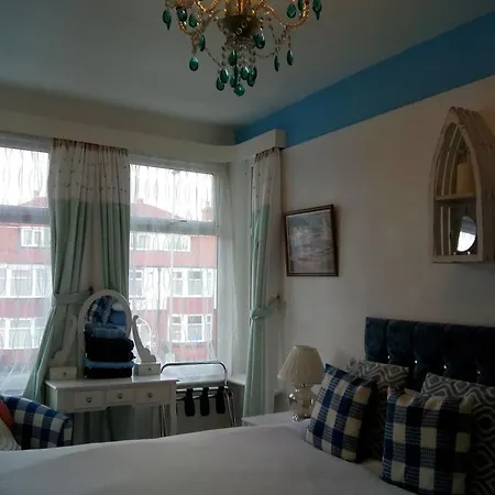 The Douglas Guest house Scarborough